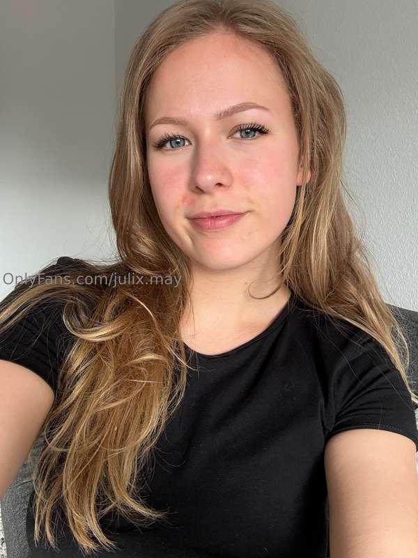 Guten Mittag oder wie sagt man? :P