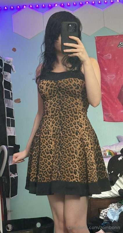 i got a new dress!!