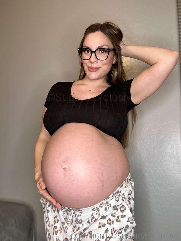 THE ONLY PLACE TO GET MY NEWEST PREGNANT SEXTAPES AT A DISCO..