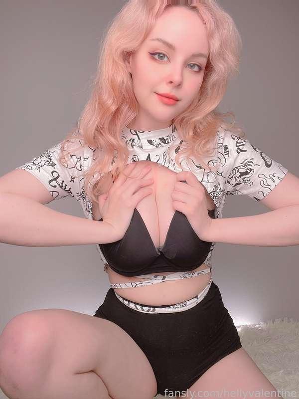 hellyvalentine image #17