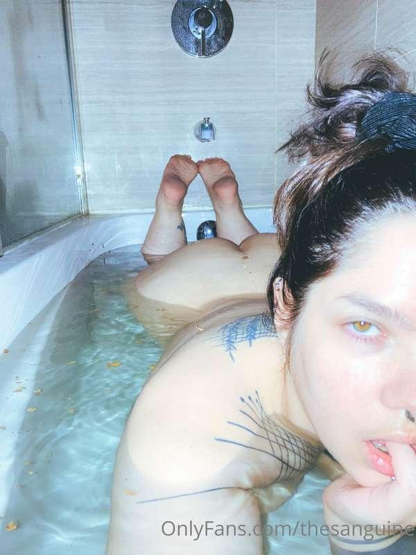 rose petals and sanguine orange bath salts + flash in the ba..