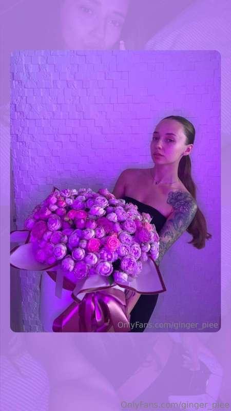 As many roses in a bouquet as there are reasons to smile🥰