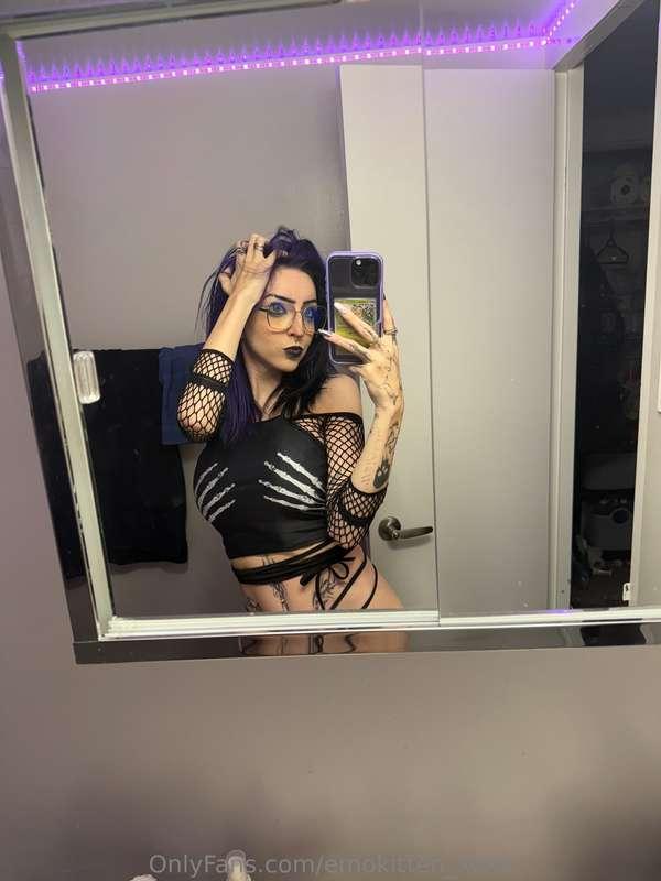 This outfit? It’s staying on for one more second…😉