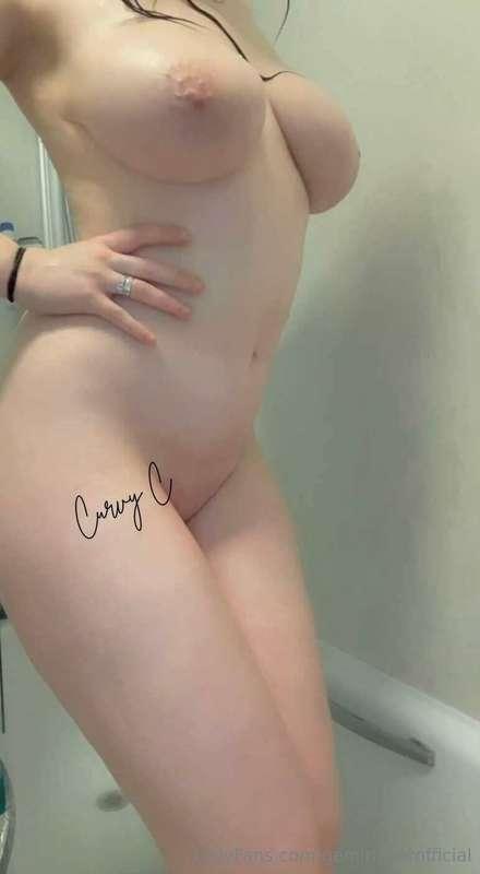 ‼️Busty Babe Alert‼️ 𝕊𝕖𝕕𝕦𝕔𝕥𝕚𝕧𝕖 & 𝕊𝕝𝕦𝕥𝕥𝕪 𝕥𝕙𝕚𝕤 𝕊𝕔𝕠𝕥𝕥𝕚𝕤𝕙 𝕔𝕦𝕣𝕧𝕪 ..