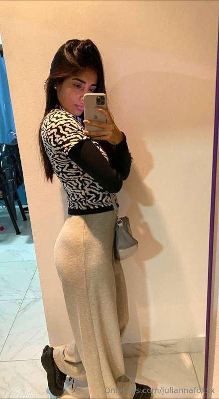 ## @martinna9 🍭🤍
  Hi love, my profile is Free!
Would you li..