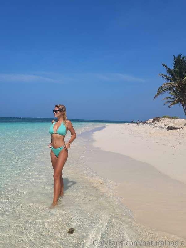 Who wants to come on holiday with me? 🏝