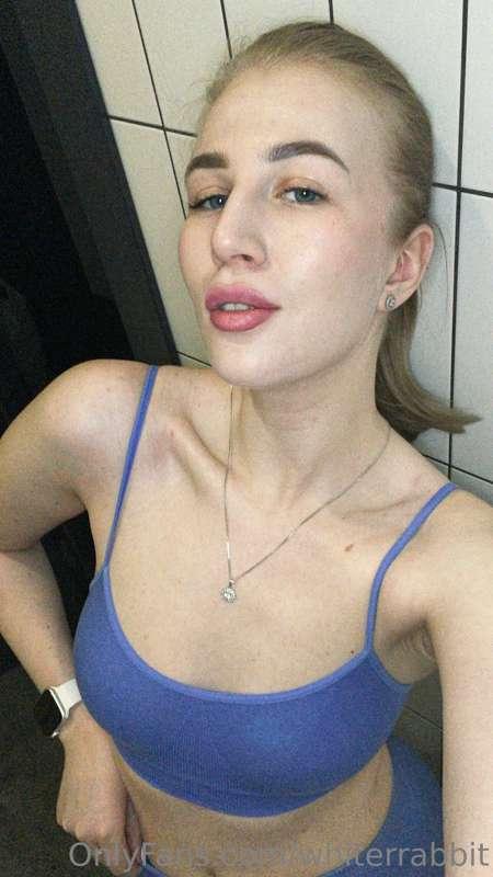 i'll be whatever u want me to be daddy 🎭