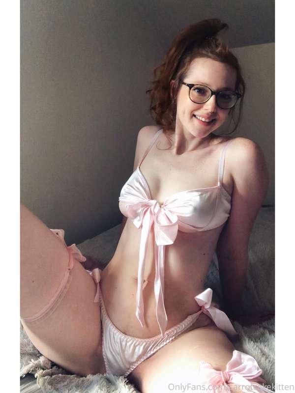 Sent some explicit photos from this set to all of you with r..