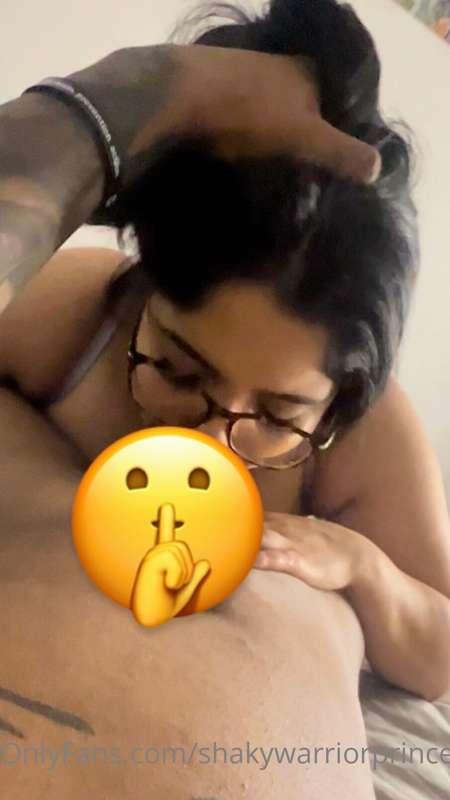 as requested @thevillain12 throat fucking me in my glasses 🤓..