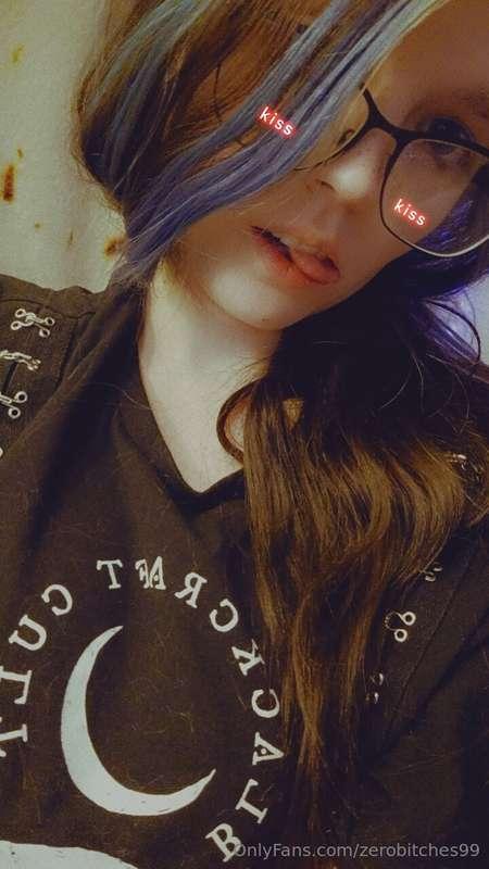 Yall voted for it solo play and toy videos coming tomorrow 👅..