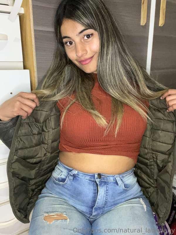 casual look for a day at work🤎
