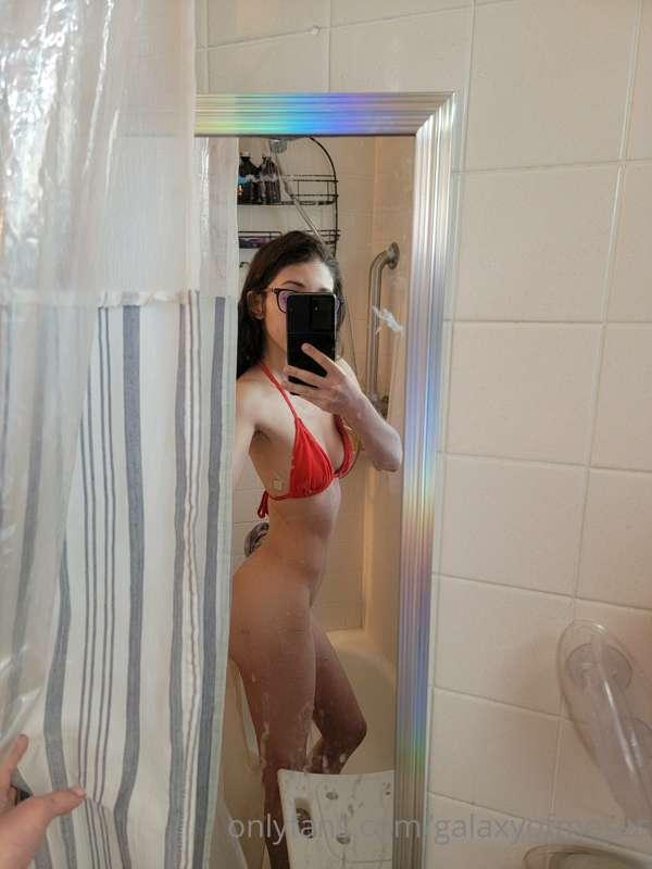 💙 if you like the shower streams