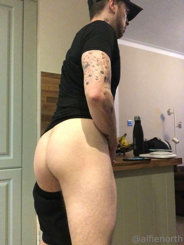 I need your tongue 👅 😈