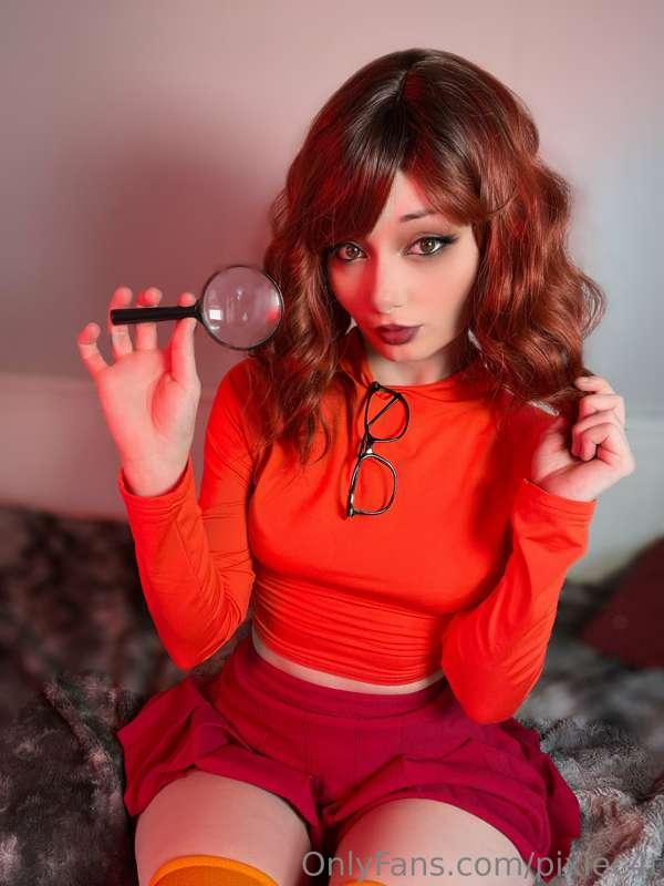 My FULL velma sent is being sent out via dm's in a couple ho..