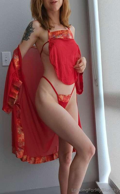 Red makes me feel so elegant ♥️ 