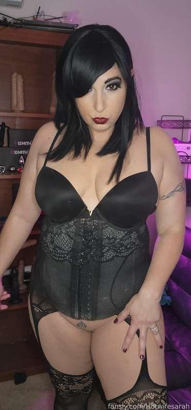 hotwifesarah image #17