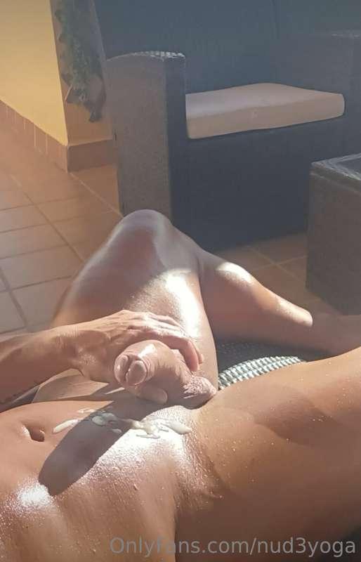Wank and cum 💦