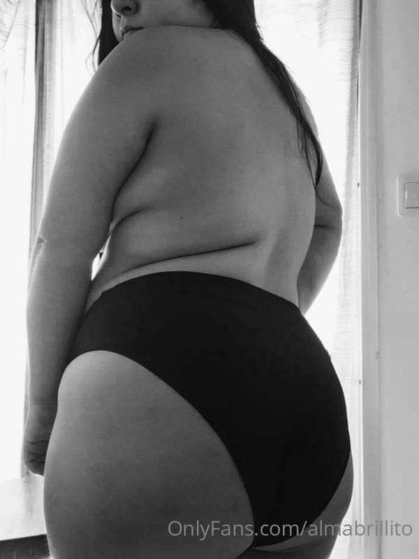 TBT when I had long hair 🔥 My ass is still even bigger and d..
