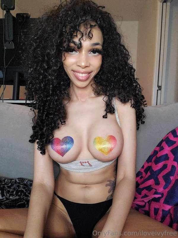 If you want yo see me uncensored content DM me here or subsc..