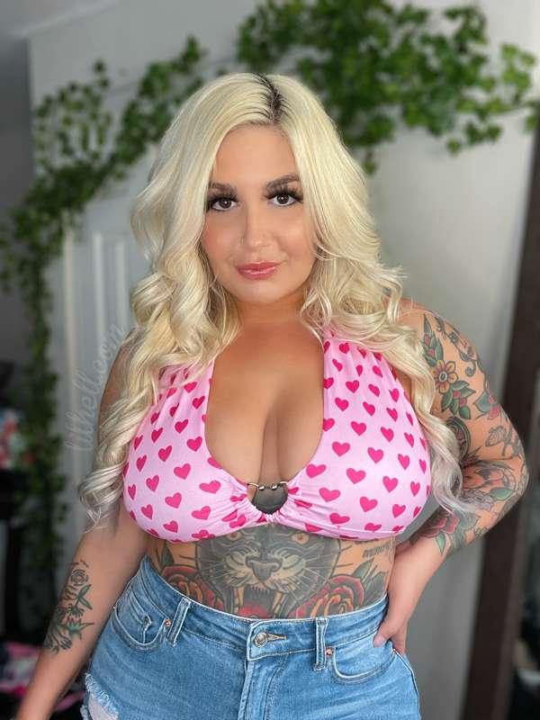do u think I look good in this top 🤪