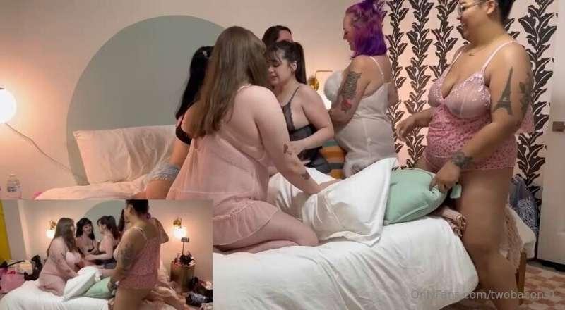 🚨🚨🚨50% OFF SALE 🚨🚨🚨

My first ever orgy 🥹🥹🥹

We start off wi..