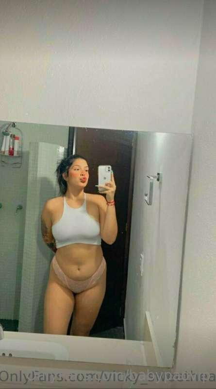 Follow my friend, she is giving many gifts to the first 10 s..