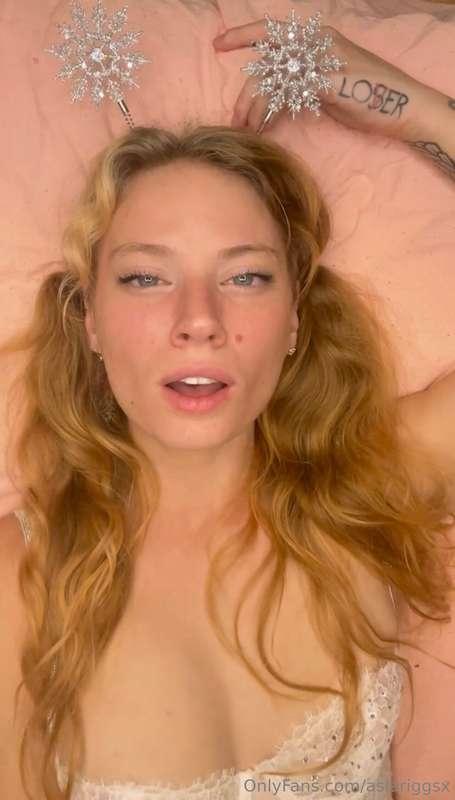 I just sent this hot vid to your DMs ❄️ 
Go check it out or ..