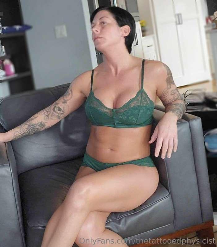 Who, me? I’d never corrupt a good mind… unless you beg😈