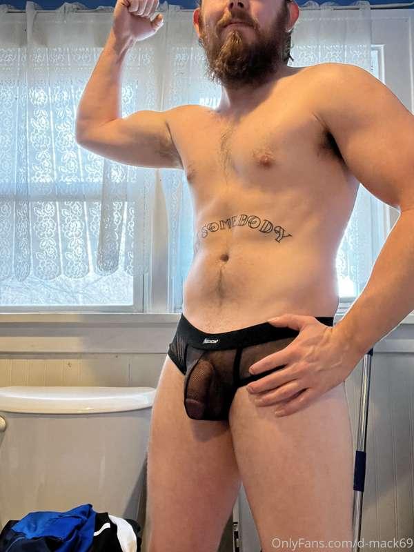 Tip this post if you’d like to see a full photo shoot, strip..