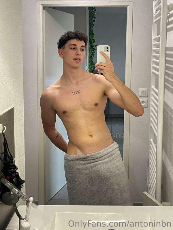 Do you want see without towel ? 😶‍🌫️