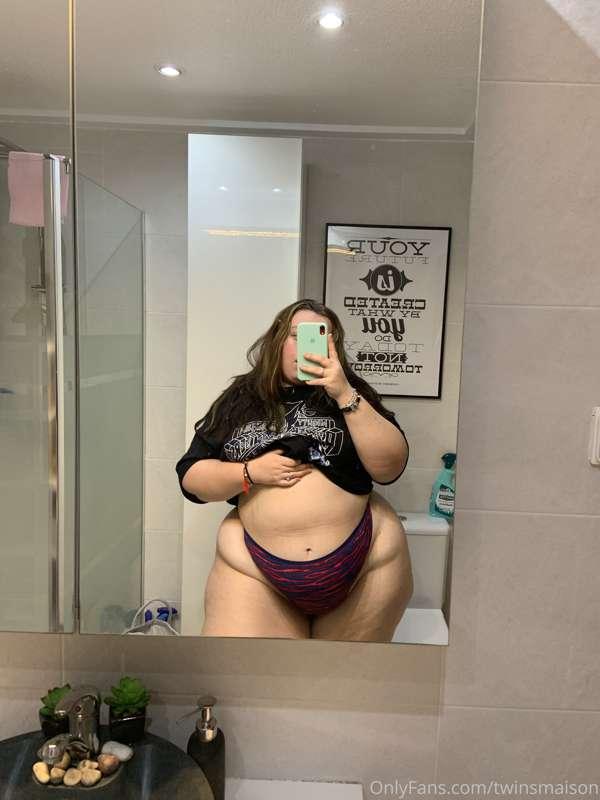 THIS THONG IS FOR SALE🔥😳 we used on some content before and ..