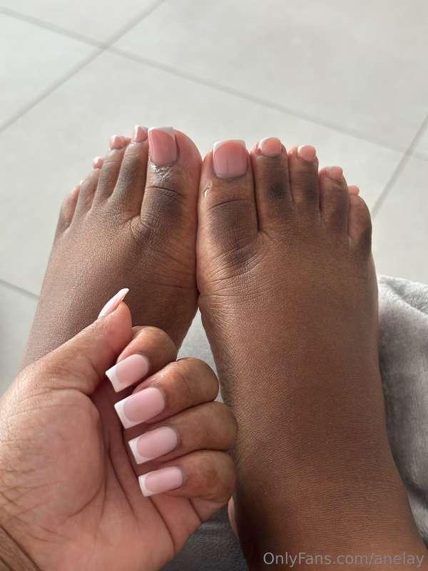 👣 