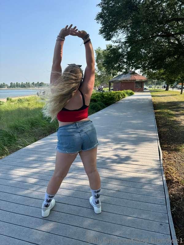 bad.blondiee1 image #1