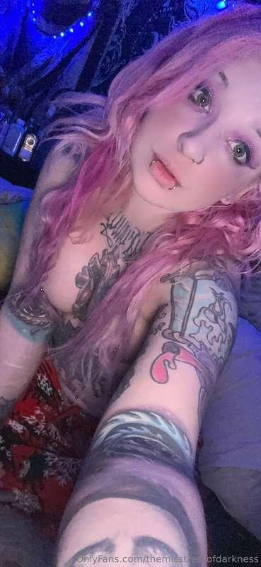 ✨🖤🥰 Hello little bats  How is everyone doing??