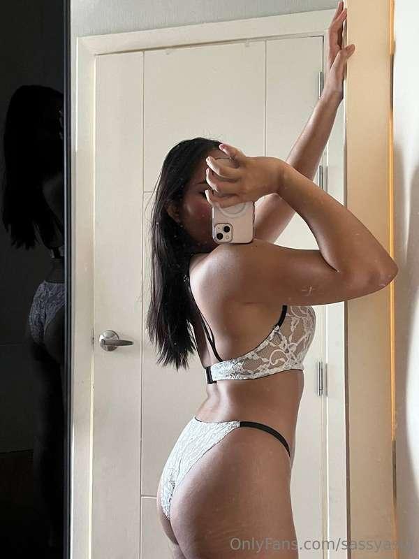 craving for your spank on my big fat ass 🍑