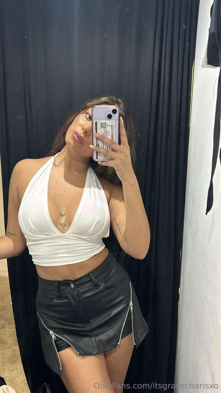 Mirror, mirror on the wall, who’s the baddest of them all? 😈..
