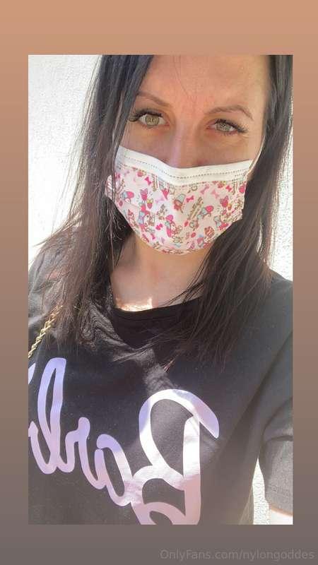 nylongoddes image #0