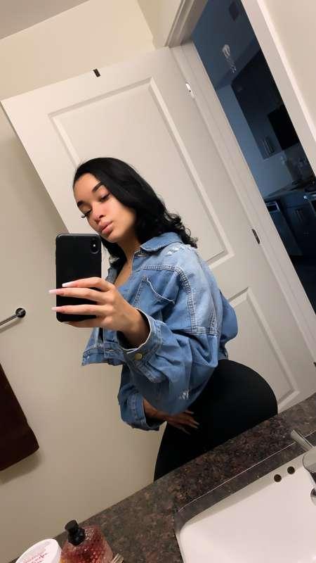 Hey guys 👋🏻 I’m headed out to buy new lingerie and sex toys...