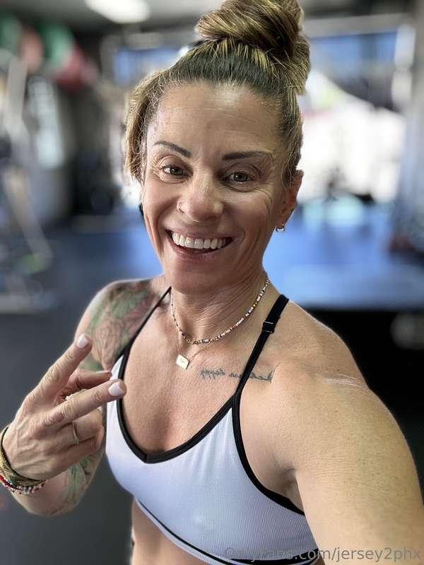 Have an amazing day 🤩💋