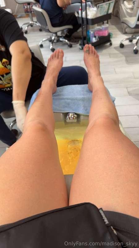 Time for a pedi! Whose spoiling me today? 🥰Any $5+ tip on th..