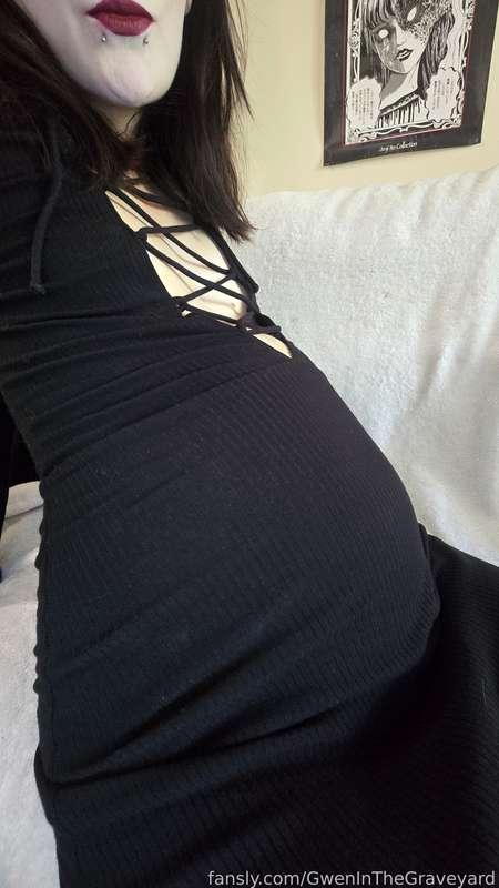 gweninthegraveyard image #6