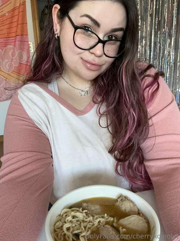 Looking for a man who will cook me ramen 🍜 whenever I want i..