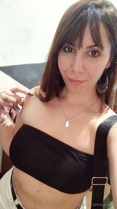 dm me babe, wanna play?