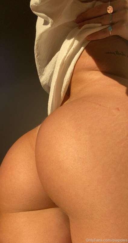Sun kissed 👅