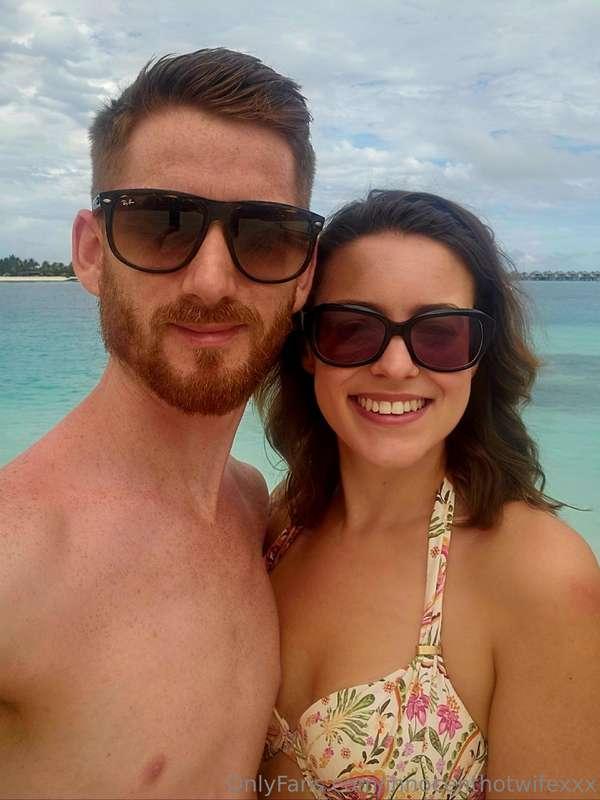 Selfie with @innocenthubbyxxx before we snorkel for the whol..