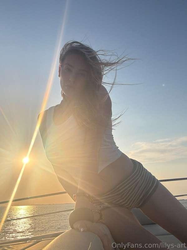 The sunset’s beautiful, but I think I’m stealing the spotlig..