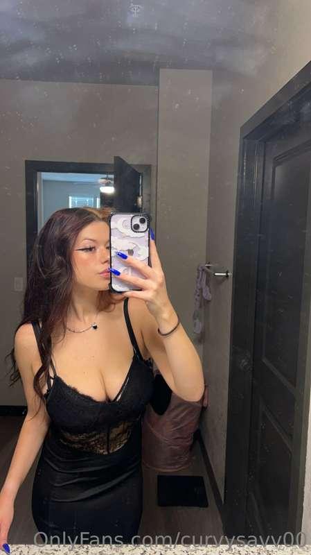 curvycherry00 image #3