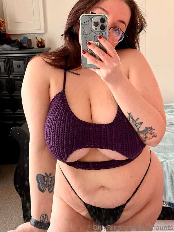 I kept accidentally making tops that showed too much boob so..