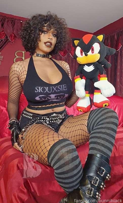 bunniblack image #4