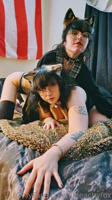 I wanna cuddle 

@darling_vana